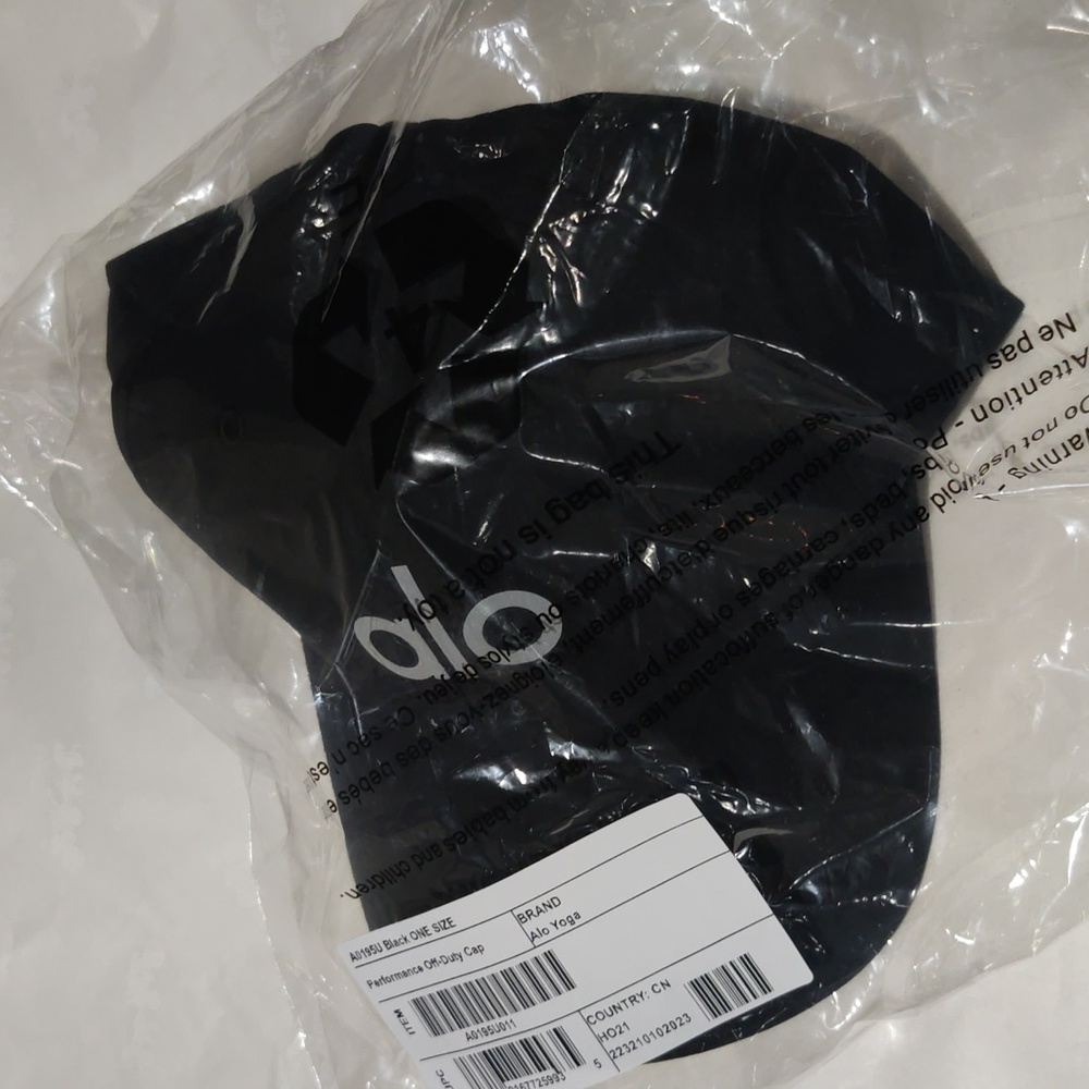 New! Alo Performance Off-Duty Cap  🧢 (Only 1 left!) <---See description - Picture 9 of 9